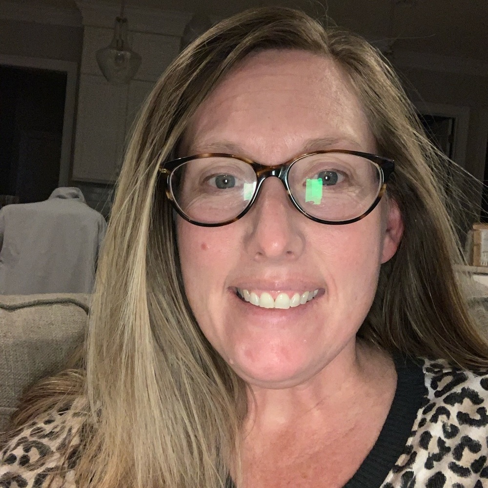 Meet your Posher, Kelli